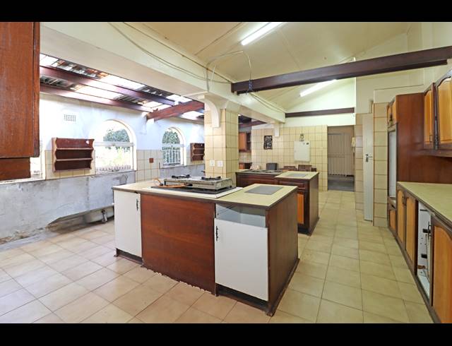 4 BEDROOM HOUSE FOR SALE IN ORCHARDS